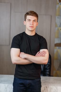 Maksym Mneka